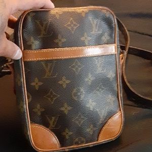 Louis Vuitton  cross body